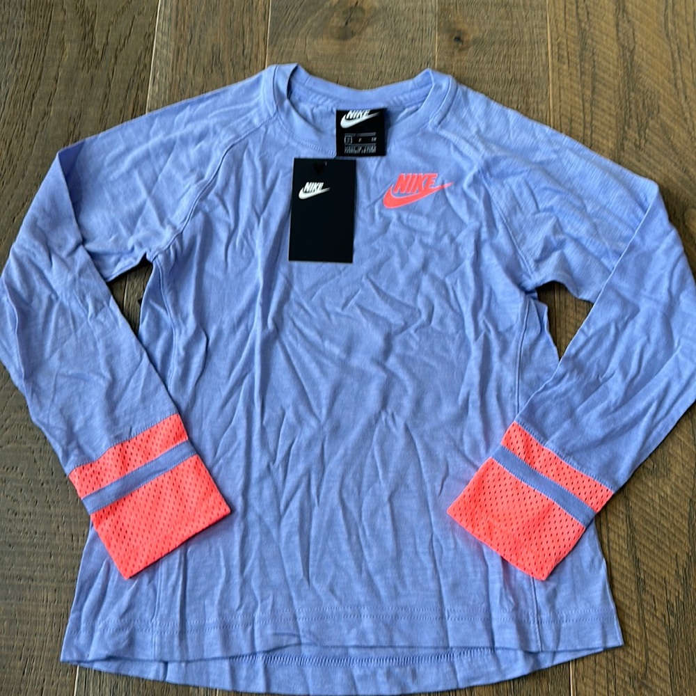 Nike Big Girl Long Sleeve Top